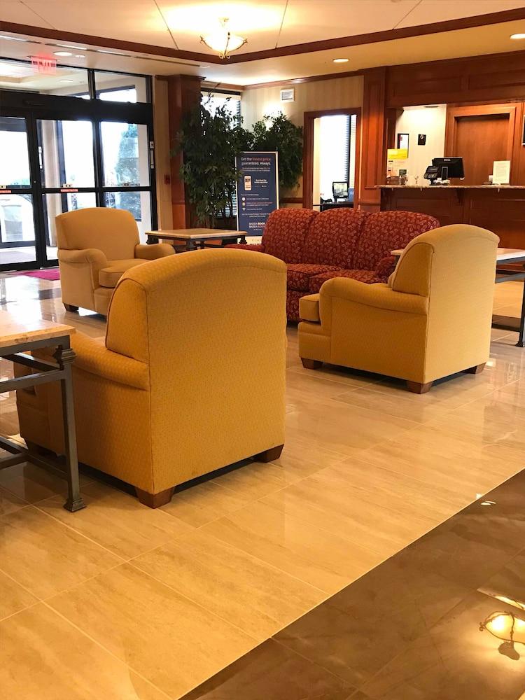 Clarion Hotel & Conference Center Томс-Рівер Екстер'єр фото