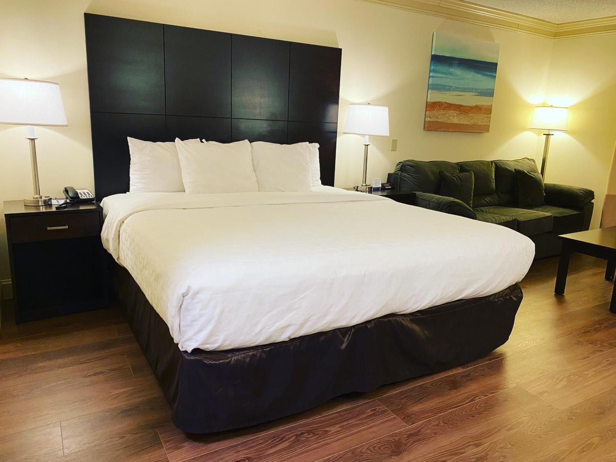 Clarion Hotel & Conference Center Томс-Рівер Екстер'єр фото